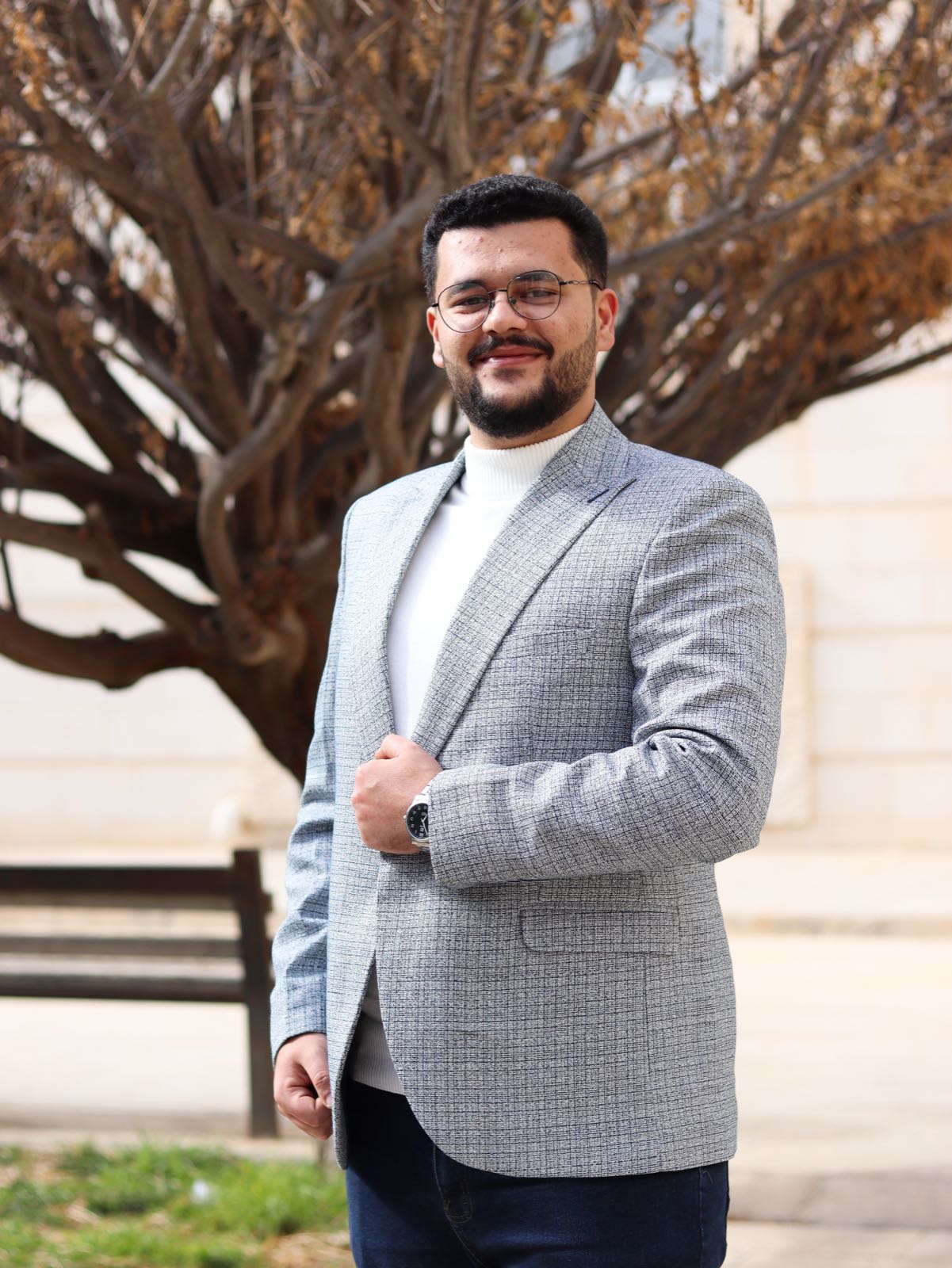 Outdoor portrait in grey blazer