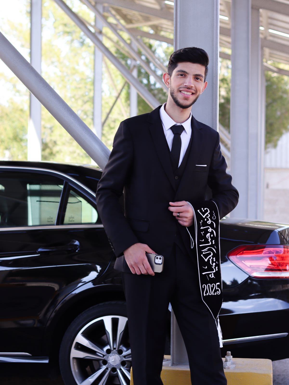 Portrait, soft directional light